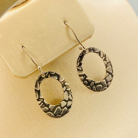 EUC Handcrafted 925 Sterling Silver Oval Dangle Shepherd Hook Earrings - Picture 6 of 13